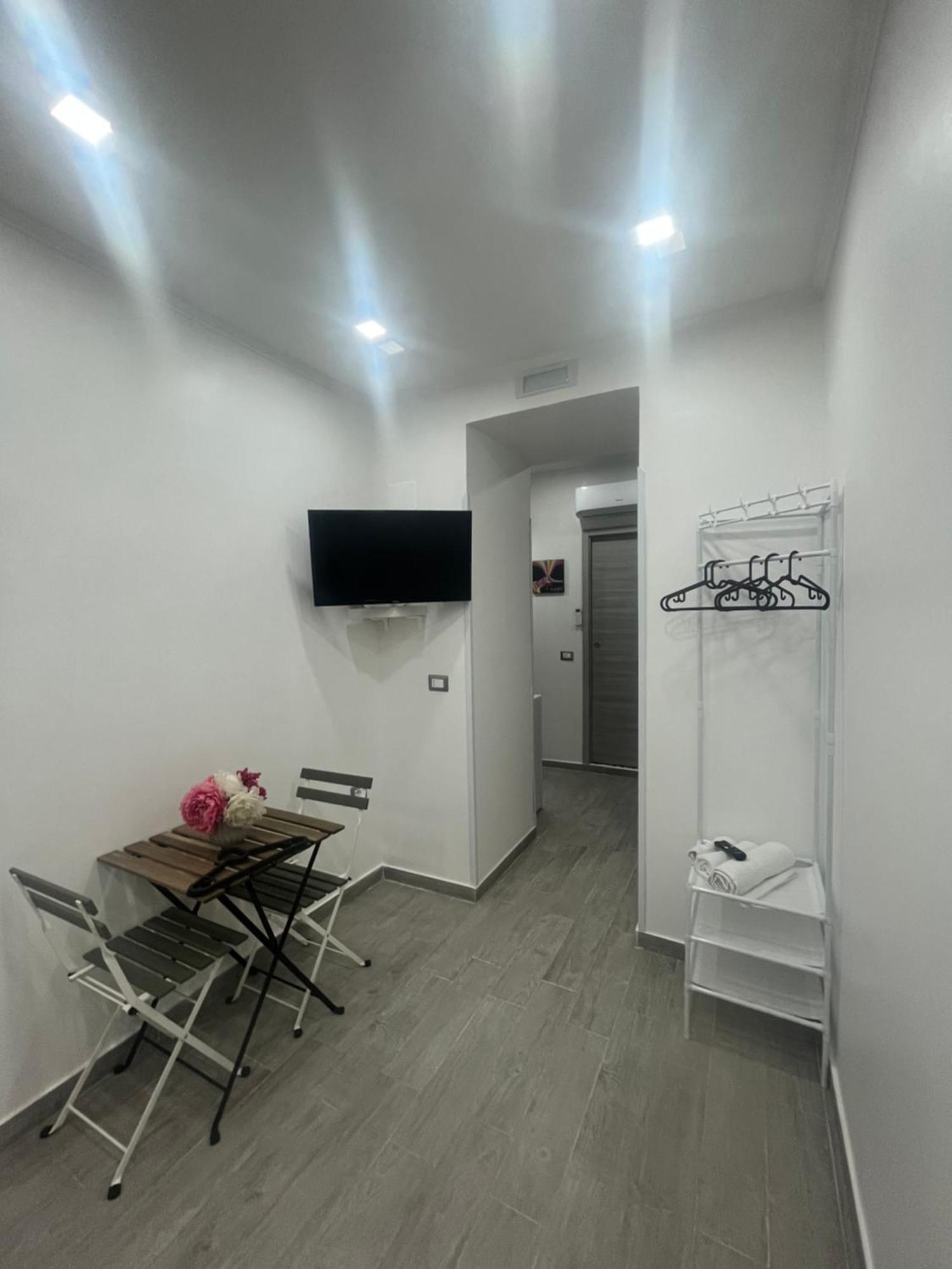 Grevin House * Napoli